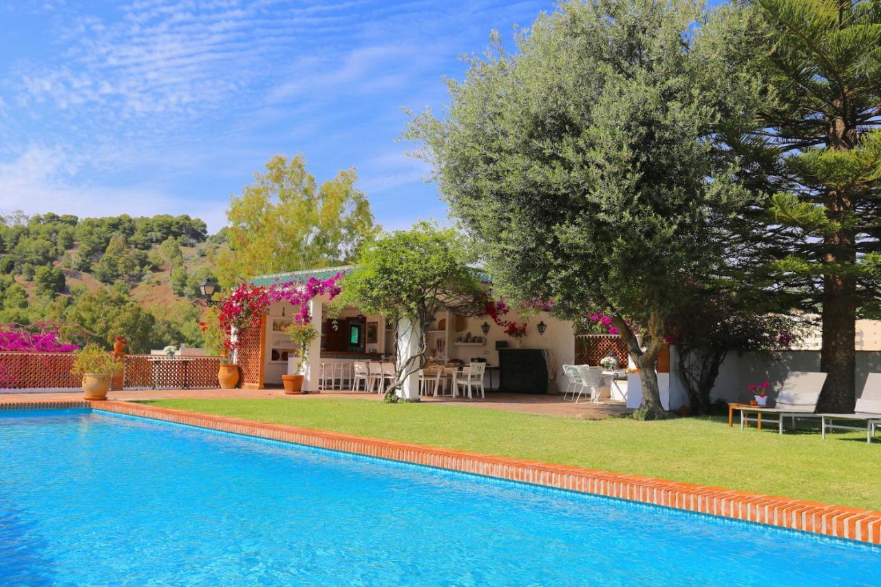 Villa Clavero Five Premium Apt Малага Экстерьер фото