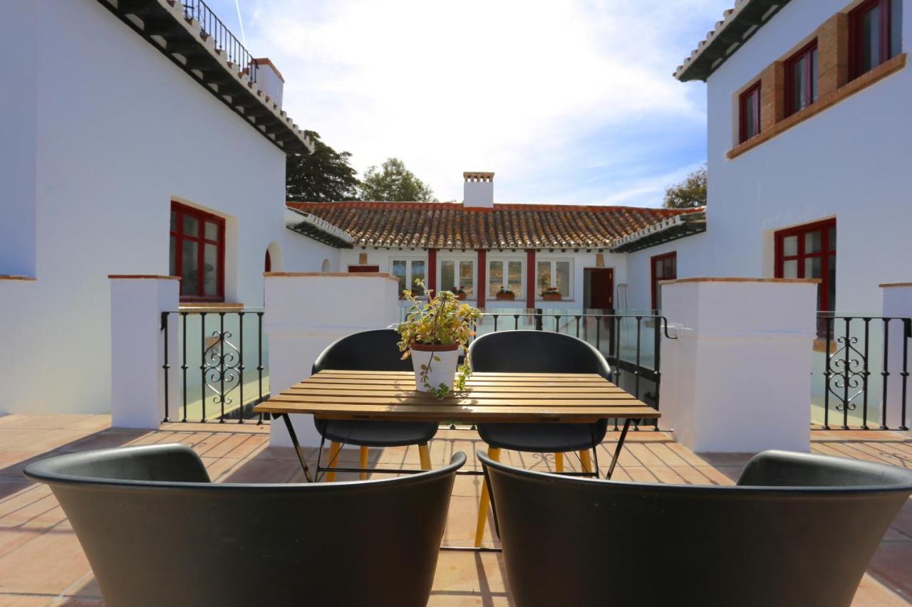 Villa Clavero Five Premium Apt Малага Экстерьер фото