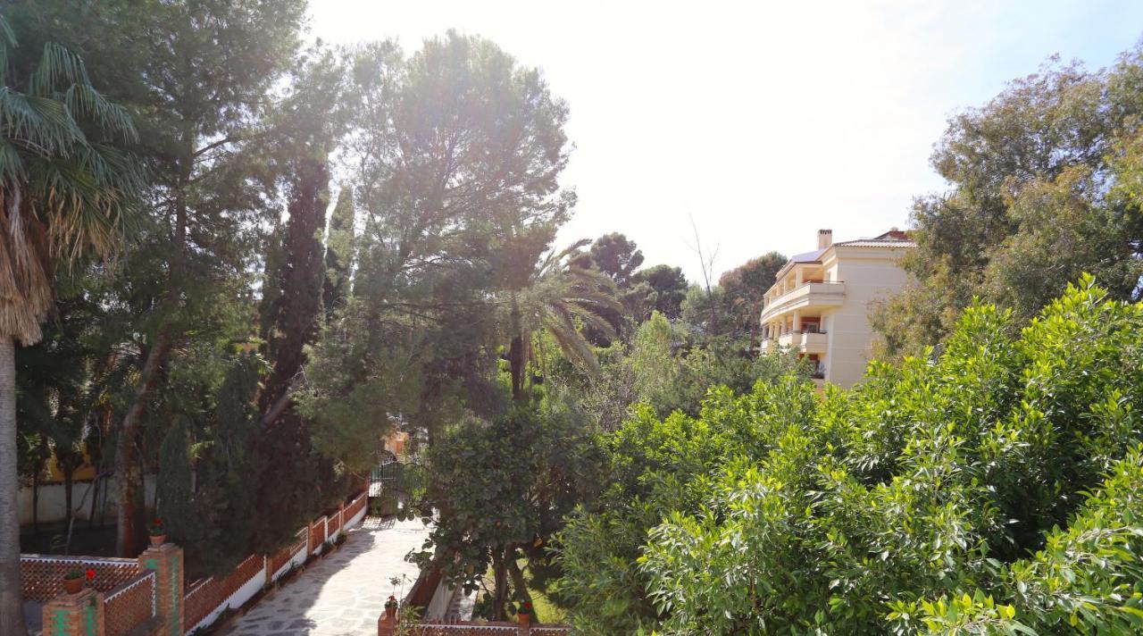 Villa Clavero Five Premium Apt Малага Экстерьер фото