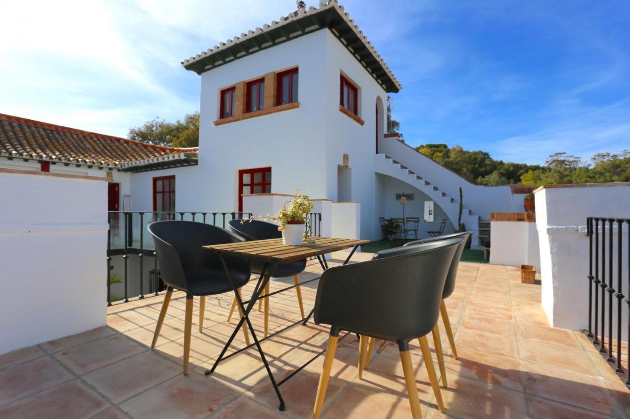 Villa Clavero Five Premium Apt Малага Экстерьер фото
